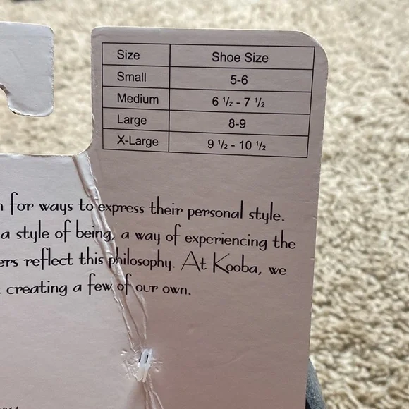 kooba | Memory Foam Fuzzy Slip On Slippers Size Large 8-9 NWT - Picture 5 of 6